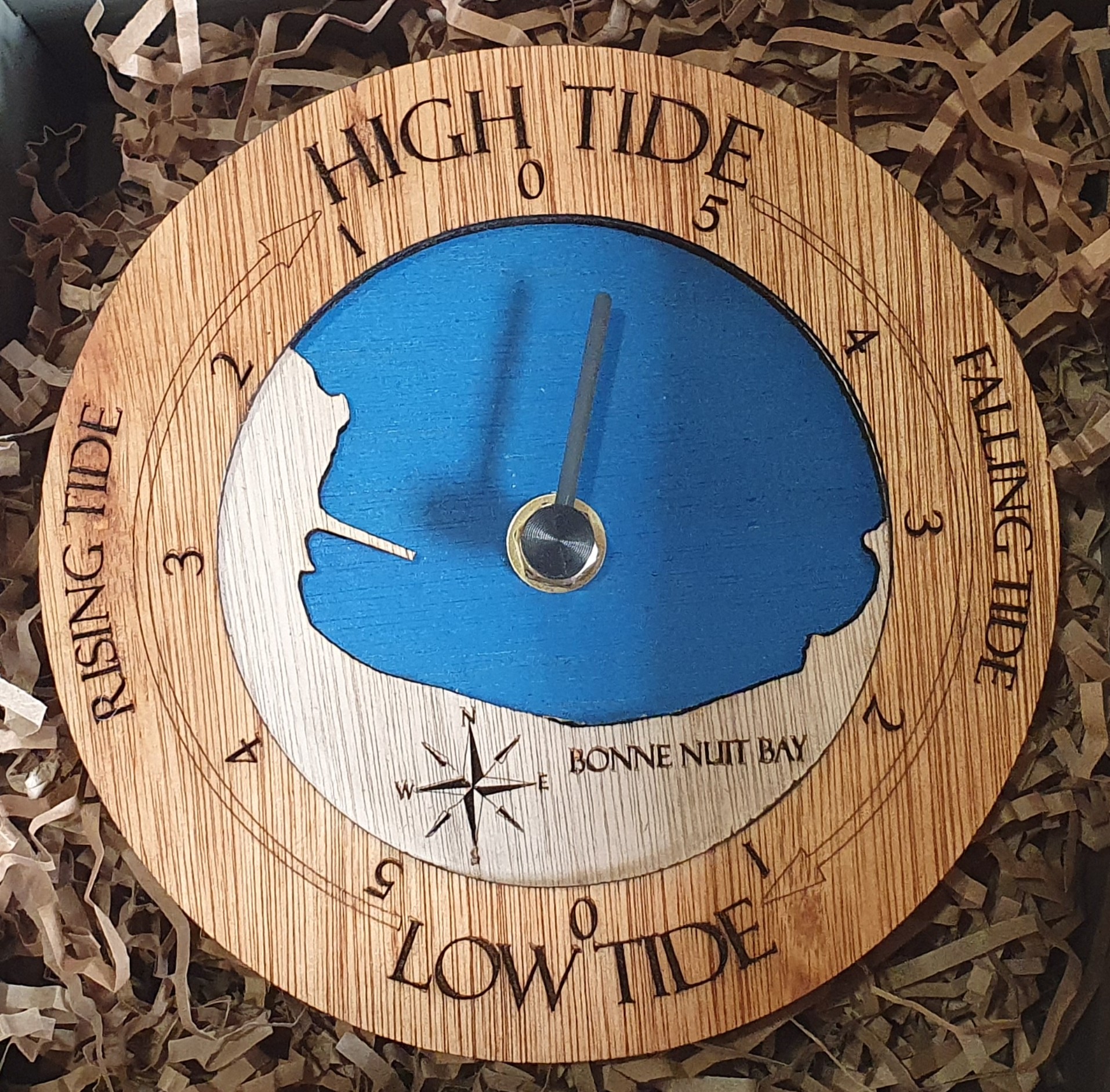 Bonne Nuit Bay Tide Clock